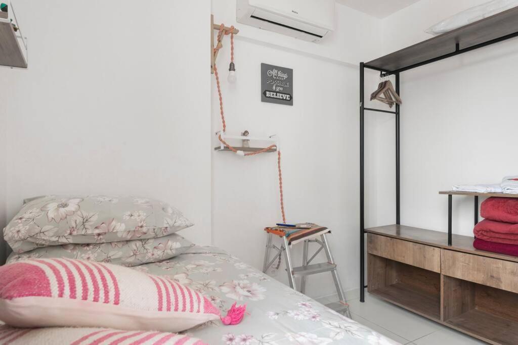 Agradavel De Dois Quartos, Perto Do Aeroporto E De Boa Viagem. Apartment *